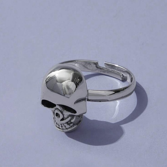 Silver Skull Ring - Picture 3 of 7